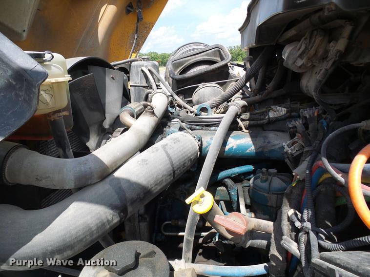 image for item DB2180 2006 International 7400 dump truck