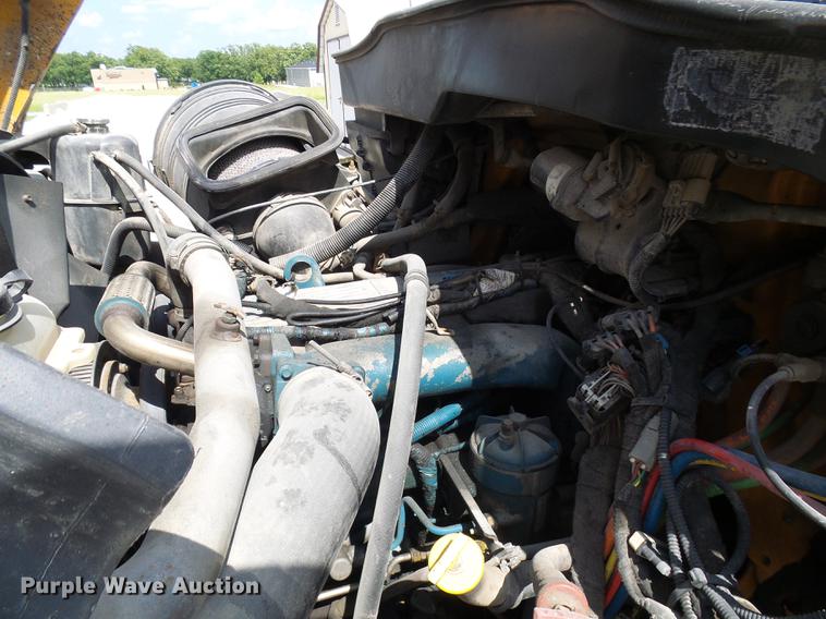 image for item DB2180 2006 International 7400 dump truck