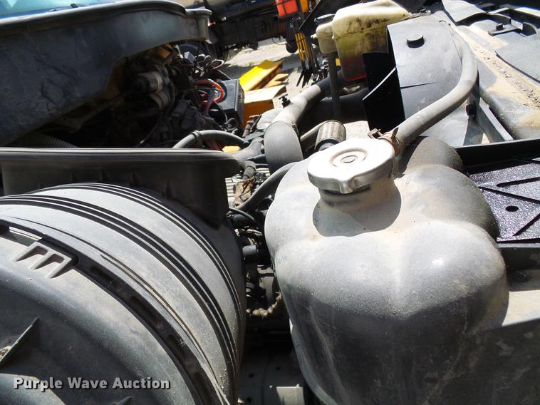 image for item DB2180 2006 International 7400 dump truck