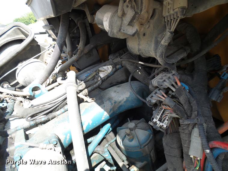 image for item DB2180 2006 International 7400 dump truck