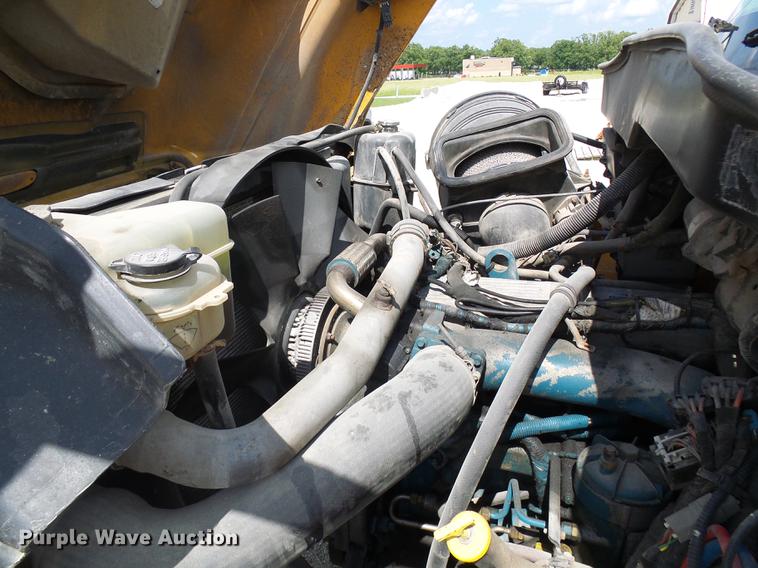 image for item DB2180 2006 International 7400 dump truck