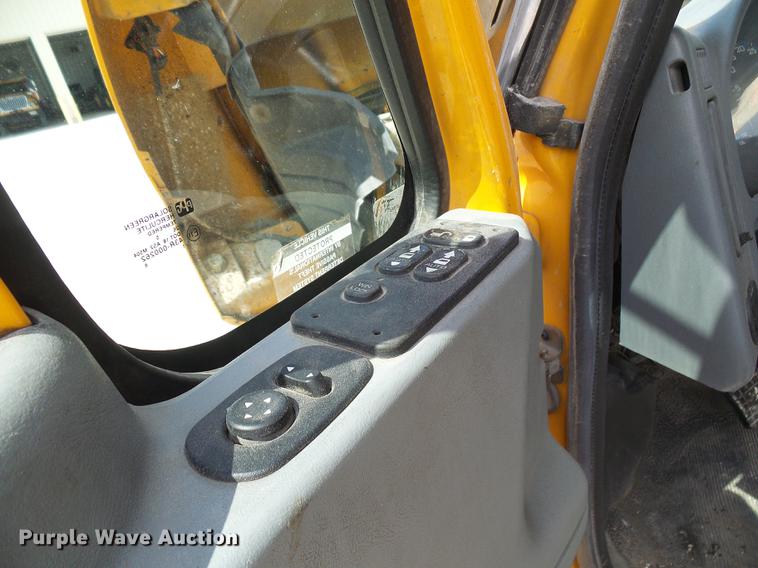 image for item DB2180 2006 International 7400 dump truck