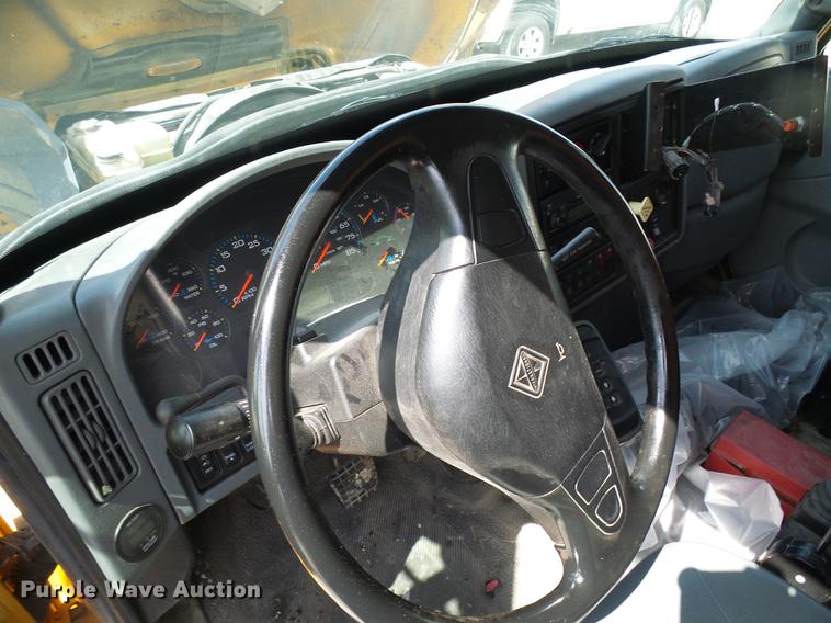 image for item DB2180 2006 International 7400 dump truck