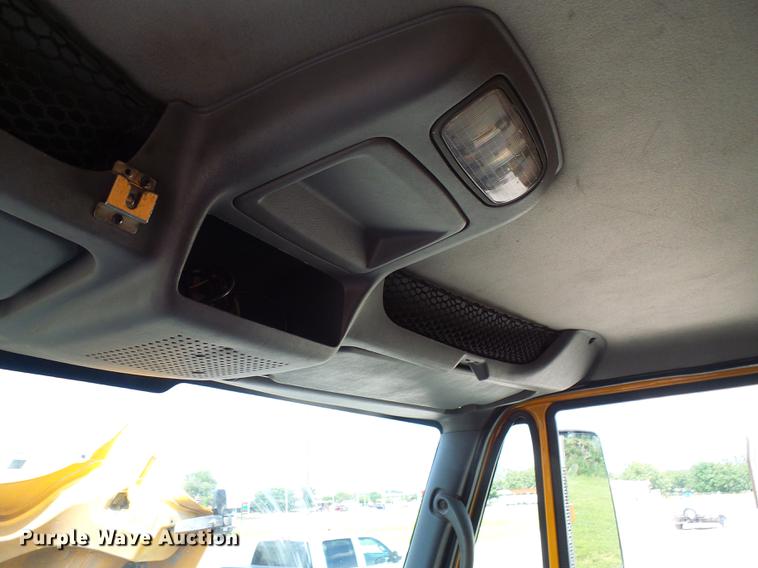 image for item DB2180 2006 International 7400 dump truck