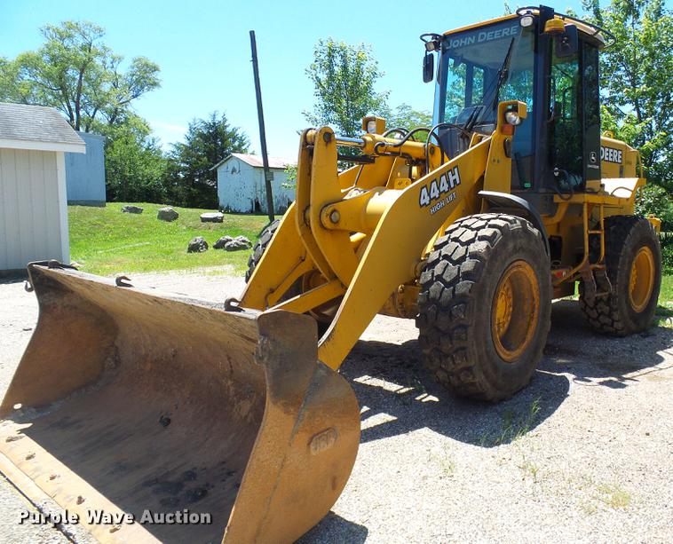 image for item DB2199 2003 John Deere 444H wheel loader