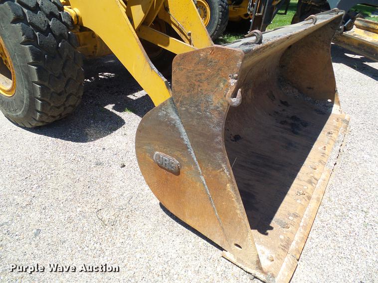 image for item DB2199 2003 John Deere 444H wheel loader