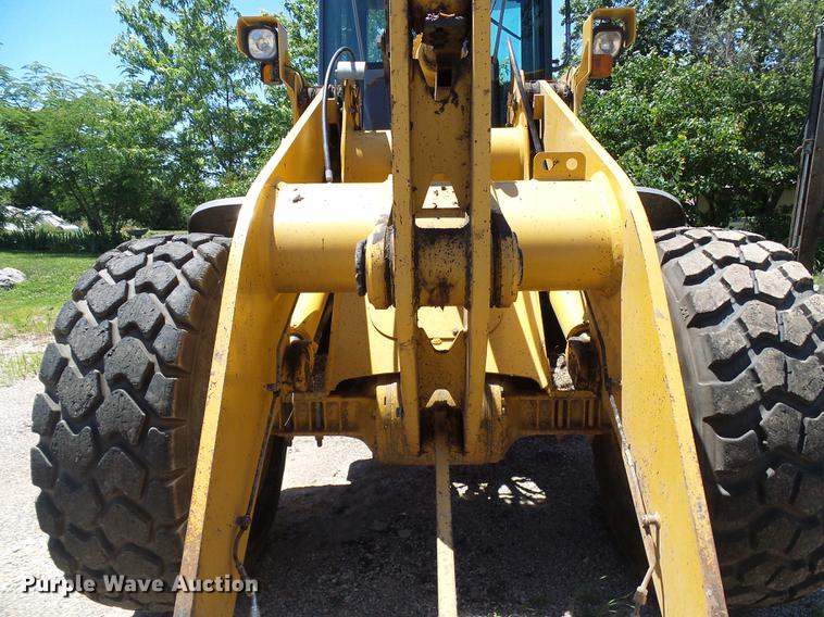 image for item DB2199 2003 John Deere 444H wheel loader
