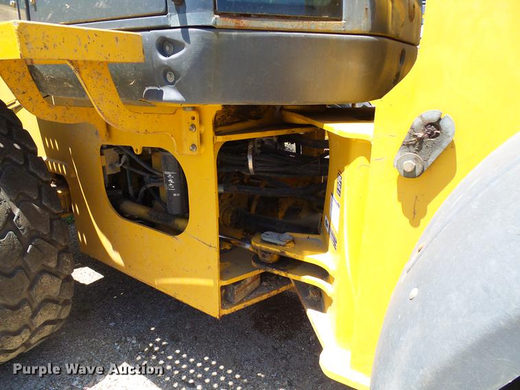 image for item DB2199 2003 John Deere 444H wheel loader