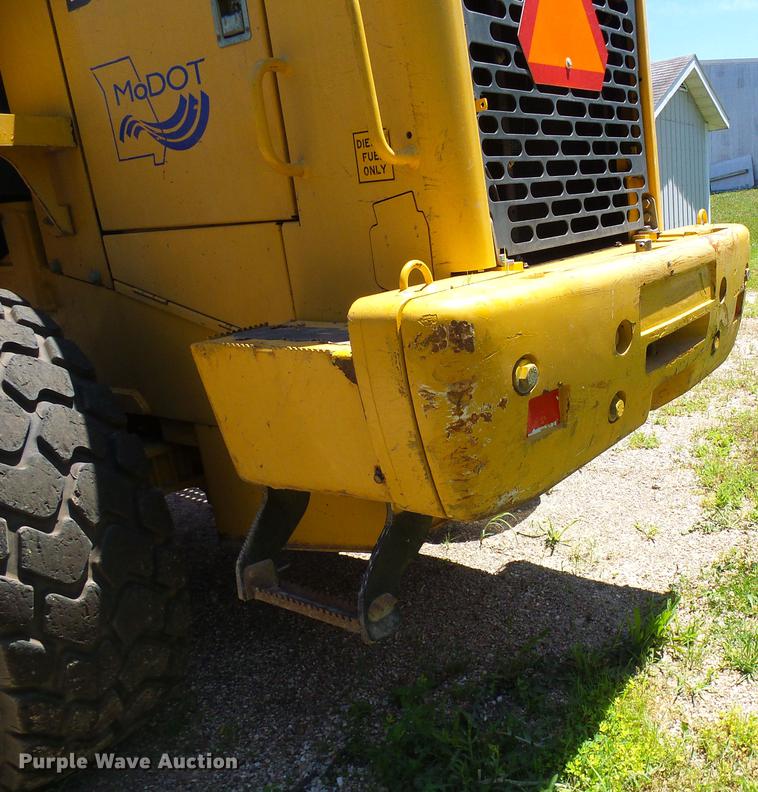 image for item DB2199 2003 John Deere 444H wheel loader