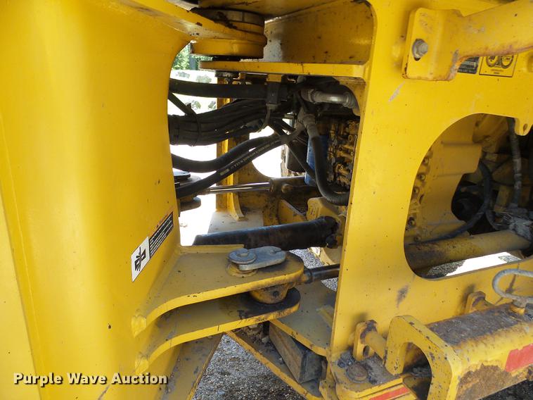 image for item DB2199 2003 John Deere 444H wheel loader