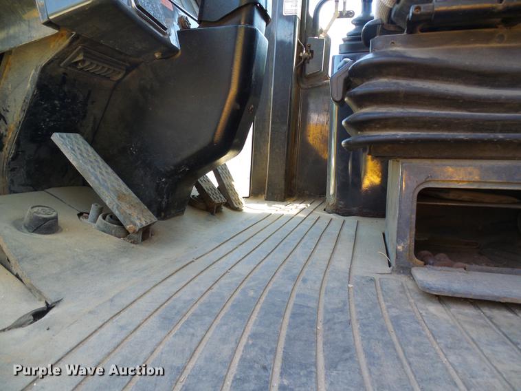 image for item DB2199 2003 John Deere 444H wheel loader