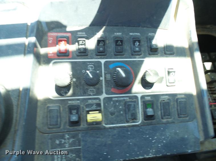 image for item DB2199 2003 John Deere 444H wheel loader