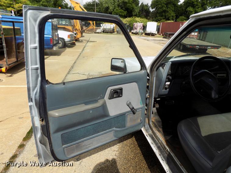 image for item DB9510 1990 Ford Ranger pickup truck