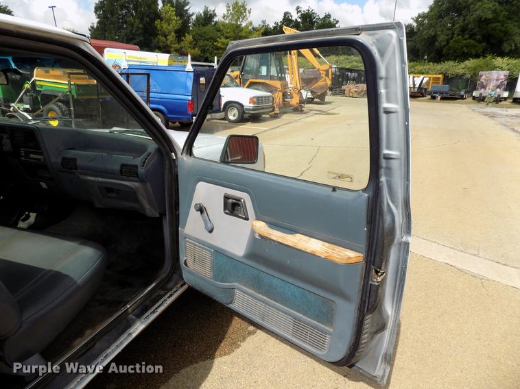 image for item DB9510 1990 Ford Ranger pickup truck
