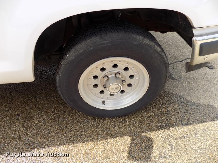 image for item DB9510 1990 Ford Ranger pickup truck