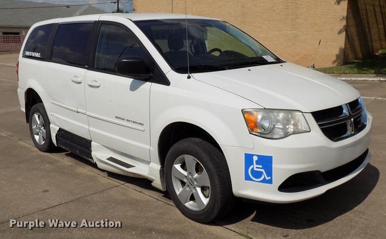 image for item DB9524 2013 Dodge Grand Caravan van