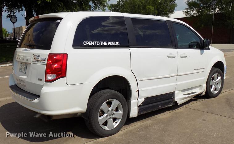 image for item DB9524 2013 Dodge Grand Caravan van