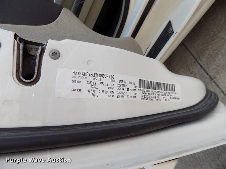 image for item DB9524 2013 Dodge Grand Caravan van