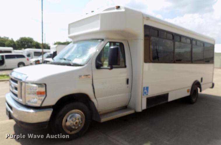 image for item DB9526 2012 Ford Econoline E450 shuttle bus