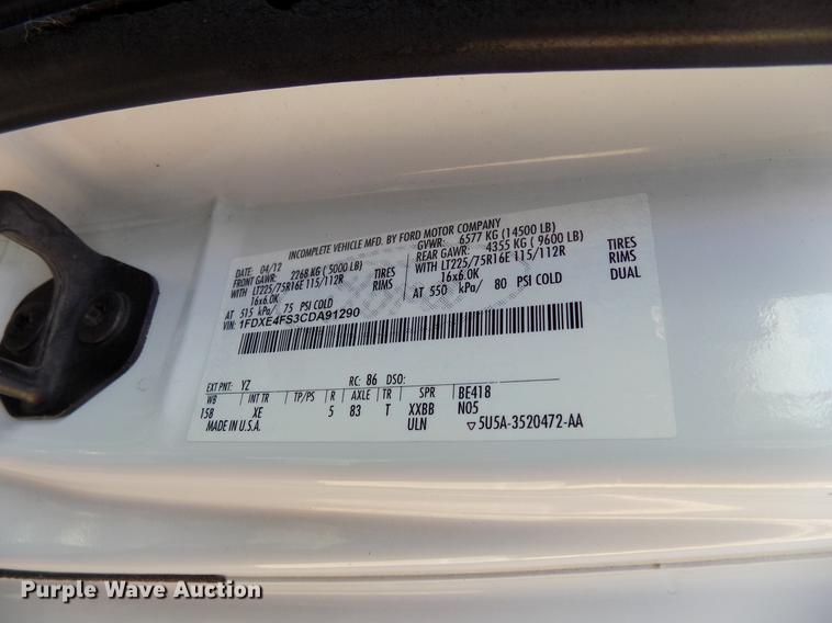 image for item DB9526 2012 Ford Econoline E450 shuttle bus