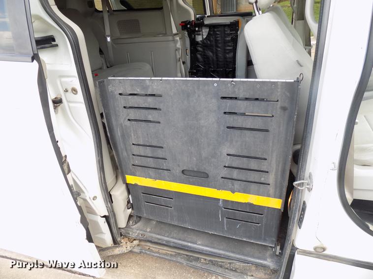 image for item DB9527 2012 Dodge Grand Caravan handicap accessible van