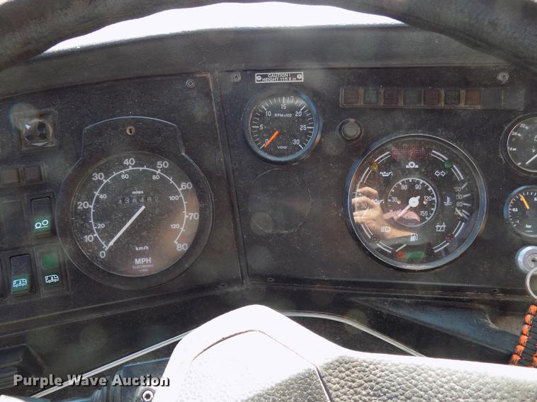 image for item DB9531 1996 Van Hool T840 coach bus