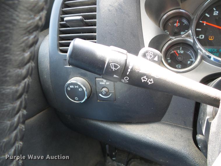 image for item DC5154 2009 Chevrolet Silverado 1500 LT Crew Cab pickup truck