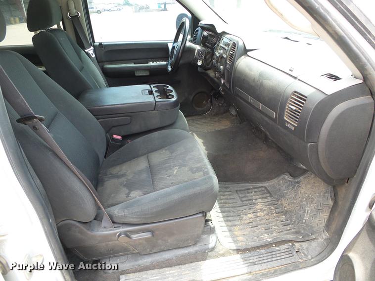 image for item DC5154 2009 Chevrolet Silverado 1500 LT Crew Cab pickup truck