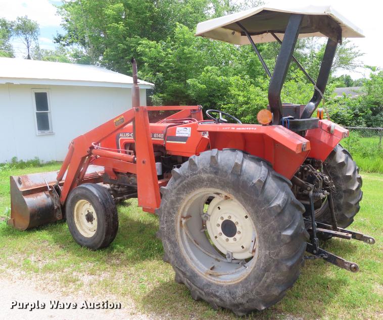 image for item DD6167 1982 Allis Chalmers 6140 tractor