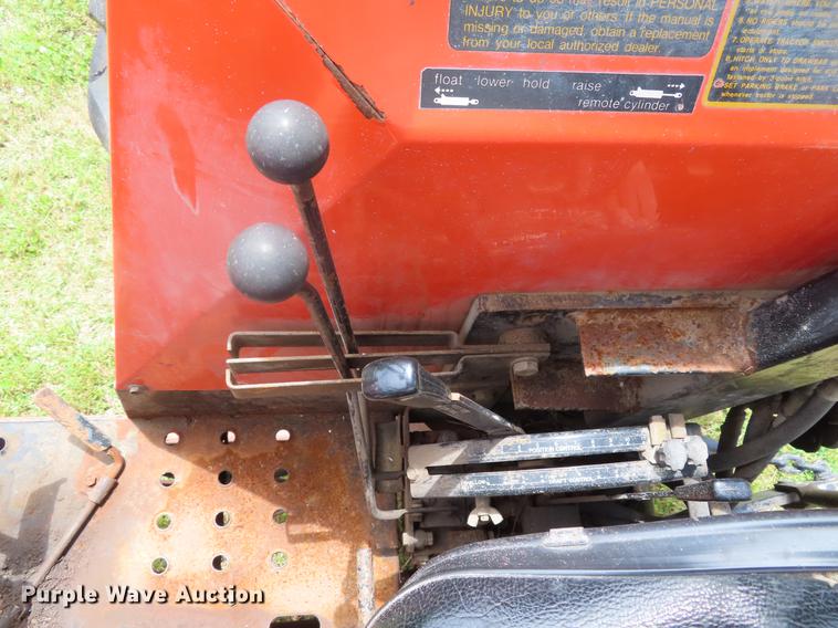 image for item DD6167 1982 Allis Chalmers 6140 tractor