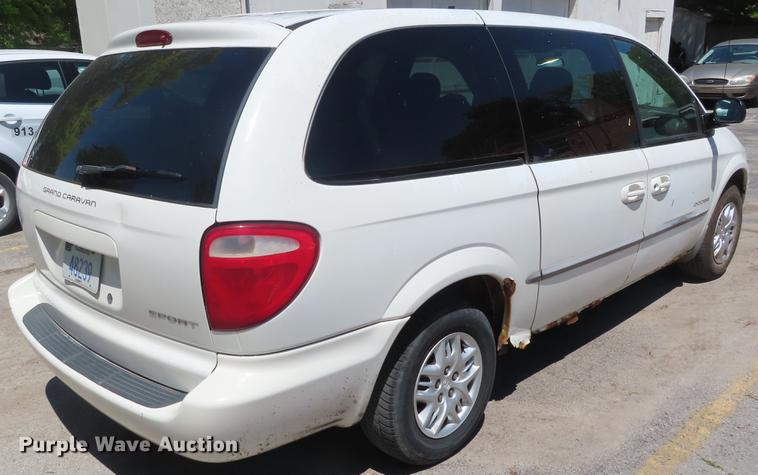 image for item DD6174 2001 Dodge Grand Caravan van