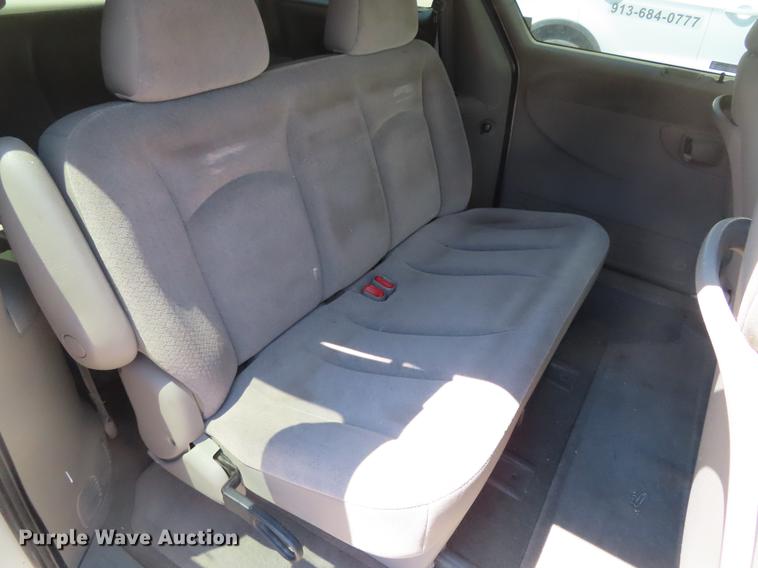image for item DD6174 2001 Dodge Grand Caravan van