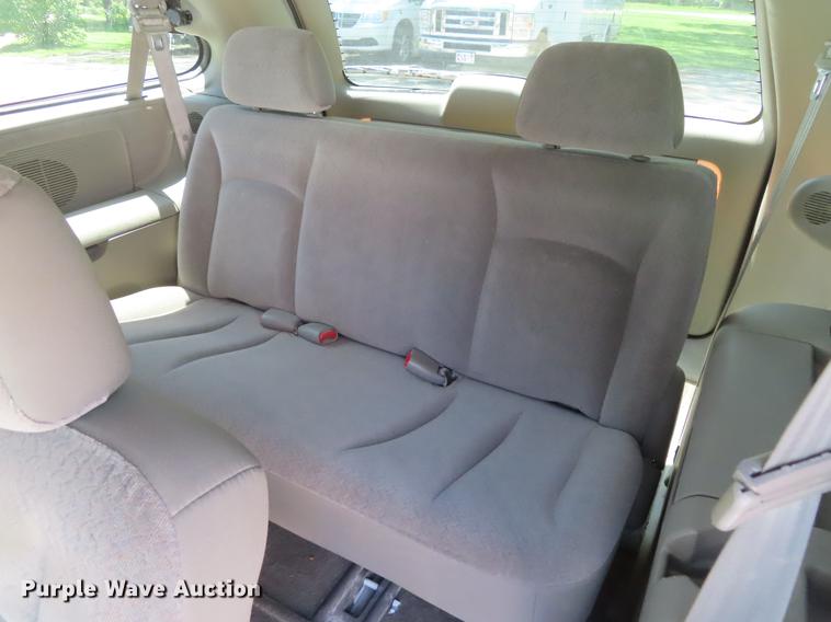 image for item DD6174 2001 Dodge Grand Caravan van