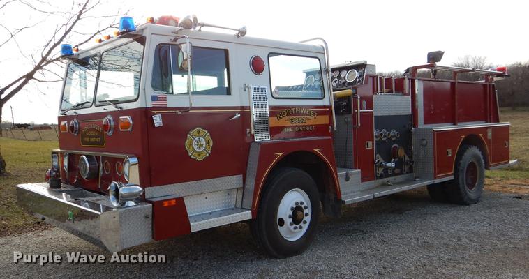 image for item DE0007 1976 Pierce Hendrickson FTCO-2070 fire truck
