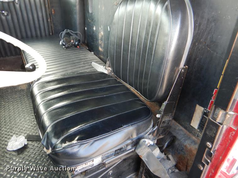 image for item DE0007 1976 Pierce Hendrickson FTCO-2070 fire truck