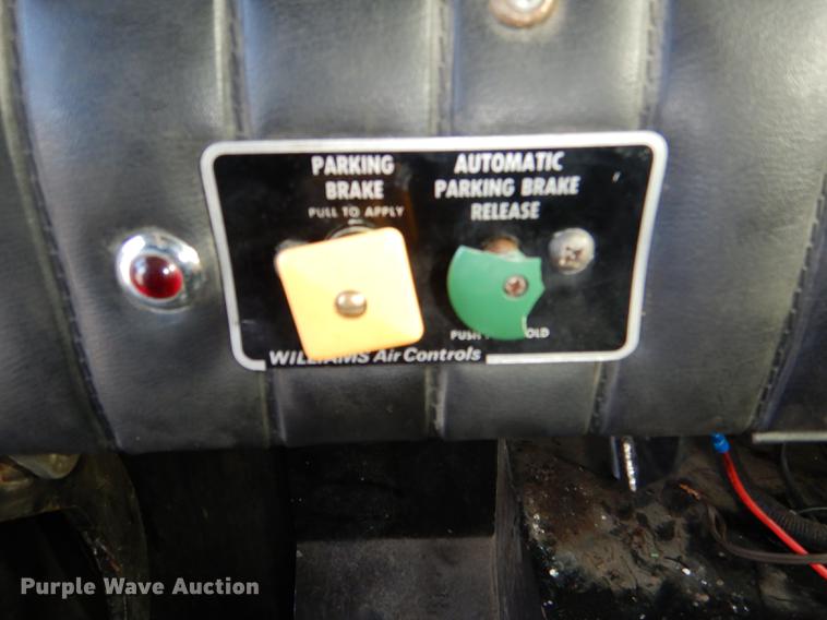 image for item DE0007 1976 Pierce Hendrickson FTCO-2070 fire truck