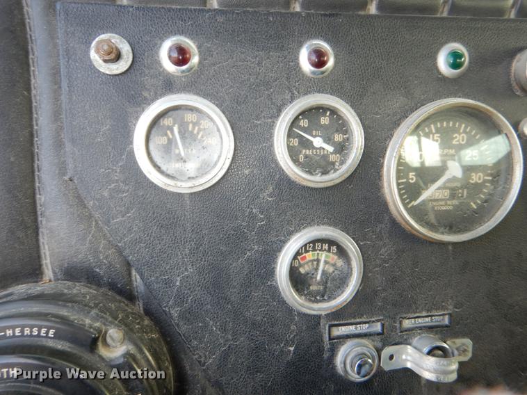 image for item DE0007 1976 Pierce Hendrickson FTCO-2070 fire truck