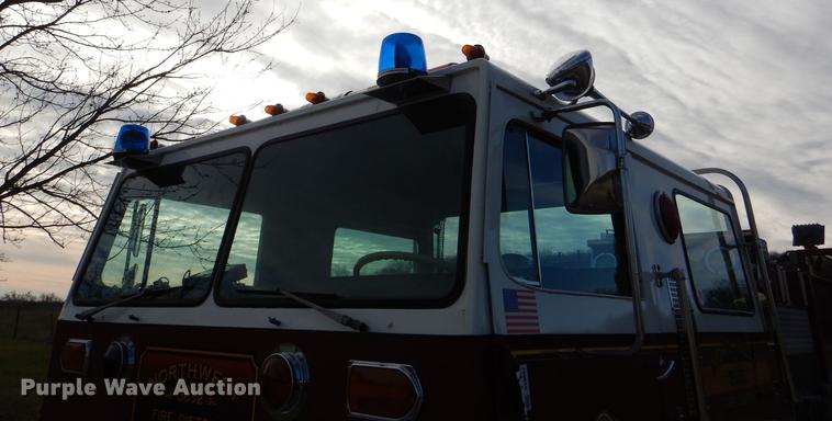 image for item DE0007 1976 Pierce Hendrickson FTCO-2070 fire truck