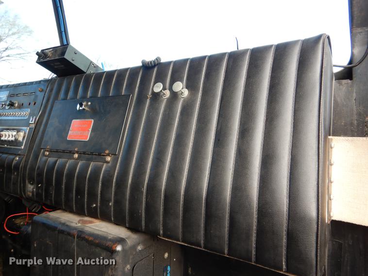 image for item DE0007 1976 Pierce Hendrickson FTCO-2070 fire truck