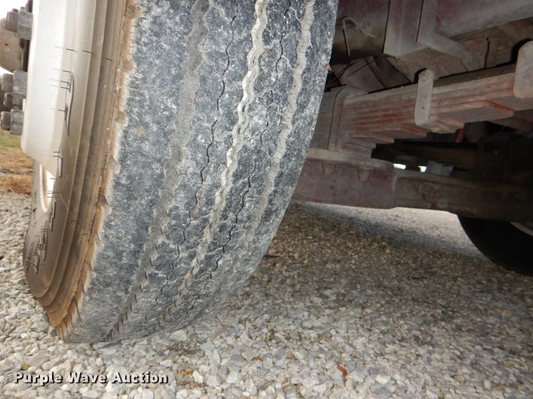 image for item DE0007 1976 Pierce Hendrickson FTCO-2070 fire truck