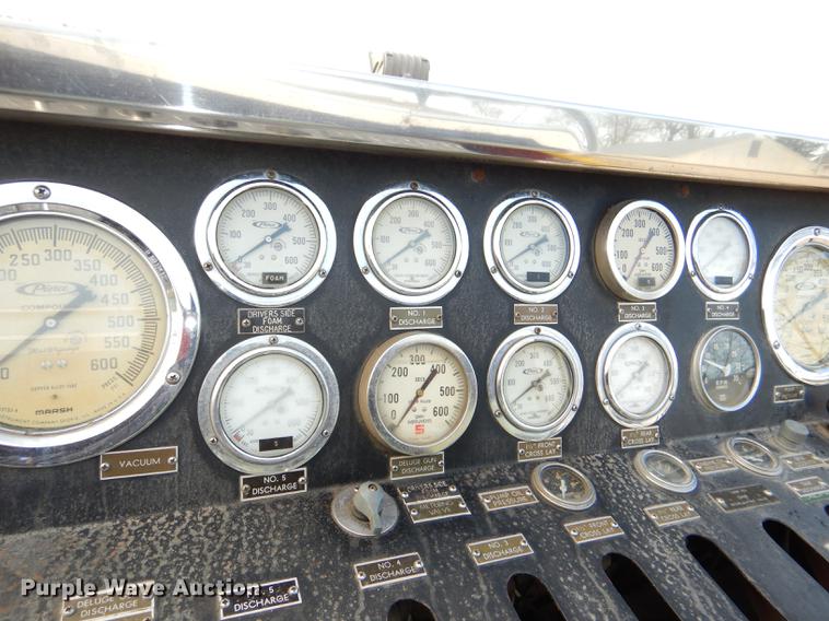 image for item DE0007 1976 Pierce Hendrickson FTCO-2070 fire truck