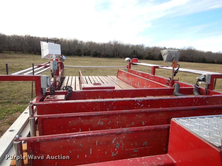 image for item DE0007 1976 Pierce Hendrickson FTCO-2070 fire truck