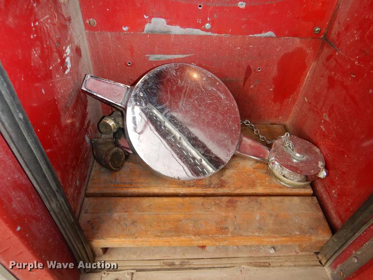 image for item DE0007 1976 Pierce Hendrickson FTCO-2070 fire truck