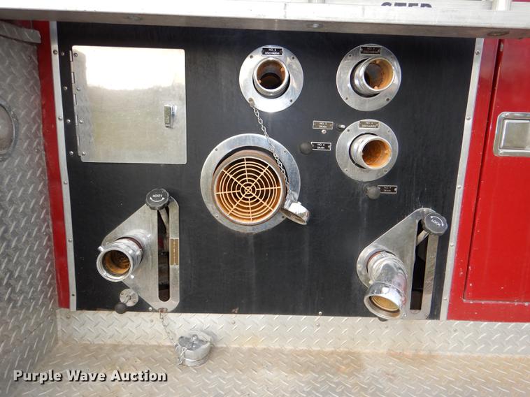 image for item DE0007 1976 Pierce Hendrickson FTCO-2070 fire truck