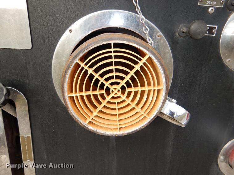 image for item DE0007 1976 Pierce Hendrickson FTCO-2070 fire truck