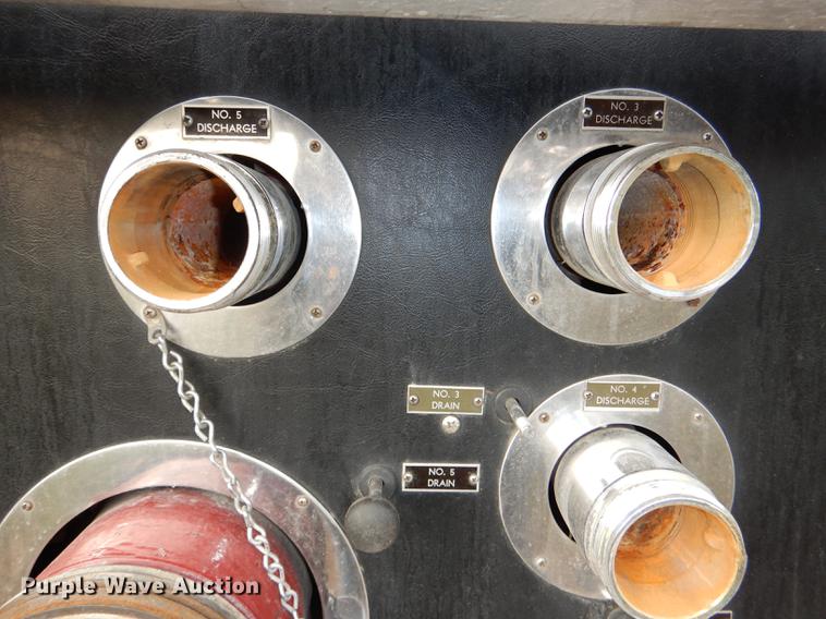 image for item DE0007 1976 Pierce Hendrickson FTCO-2070 fire truck