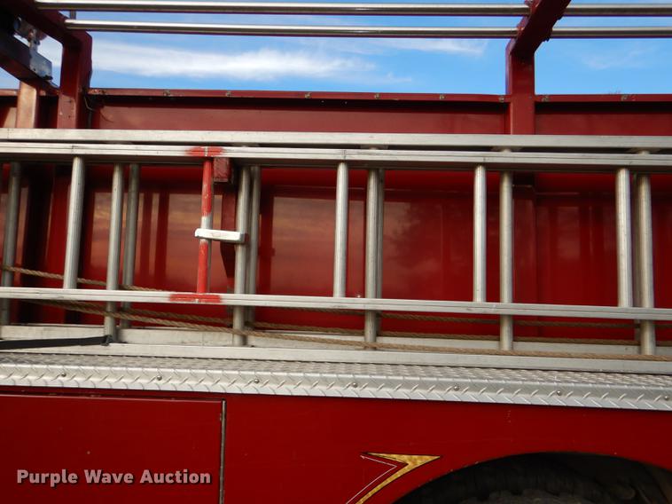 image for item DE0007 1976 Pierce Hendrickson FTCO-2070 fire truck