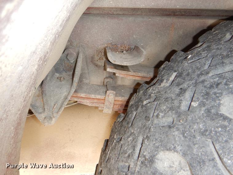 image for item DE0007 1976 Pierce Hendrickson FTCO-2070 fire truck