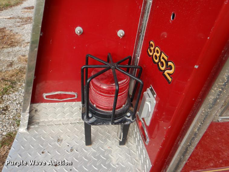 image for item DE0007 1976 Pierce Hendrickson FTCO-2070 fire truck