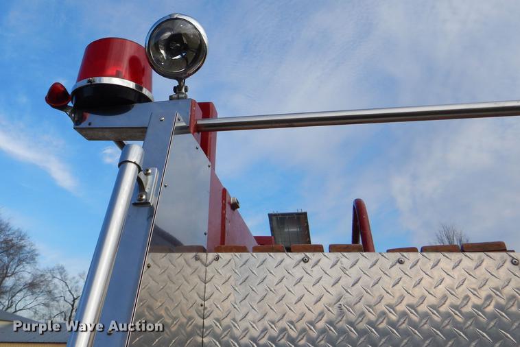 image for item DE0007 1976 Pierce Hendrickson FTCO-2070 fire truck